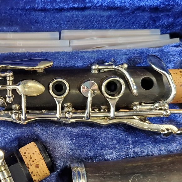 Wood Vintage Selmer Clarinet with Case - Picture 4 of 12